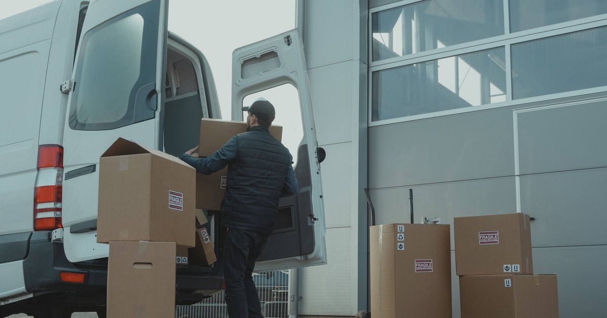 Furniture Delivery Jobs: The Route Ends Inside the Home