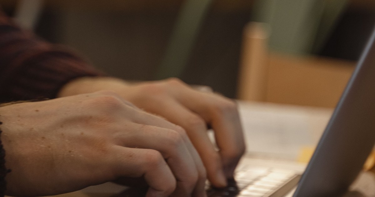 Full-Time Office Jobs: The Calendar Can Become the Work