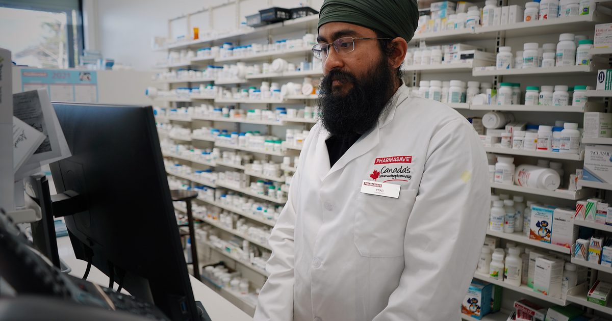 Pharmacy Technician Jobs: Accuracy Under Constant Interruption